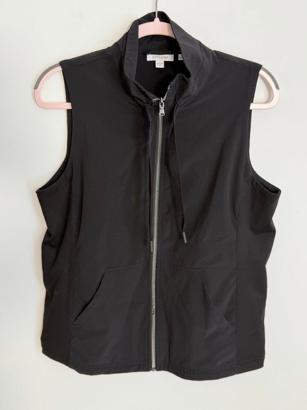 Chico's Zenergy full-zip lightweight sleeveless vest‎ size 8